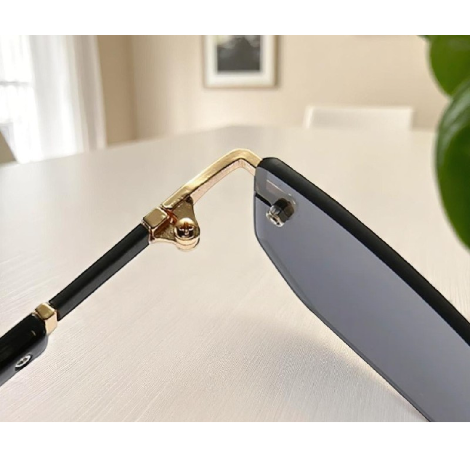 Minimalist Rimless Glasses