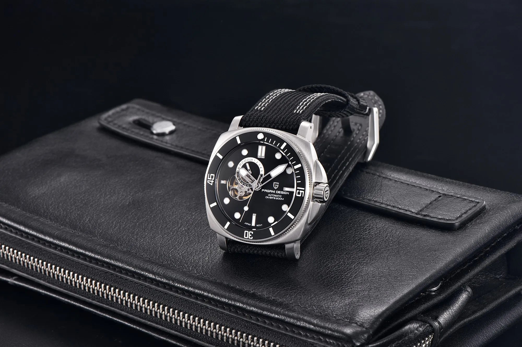 Men's 20 Bar Mechanical Sports Watch