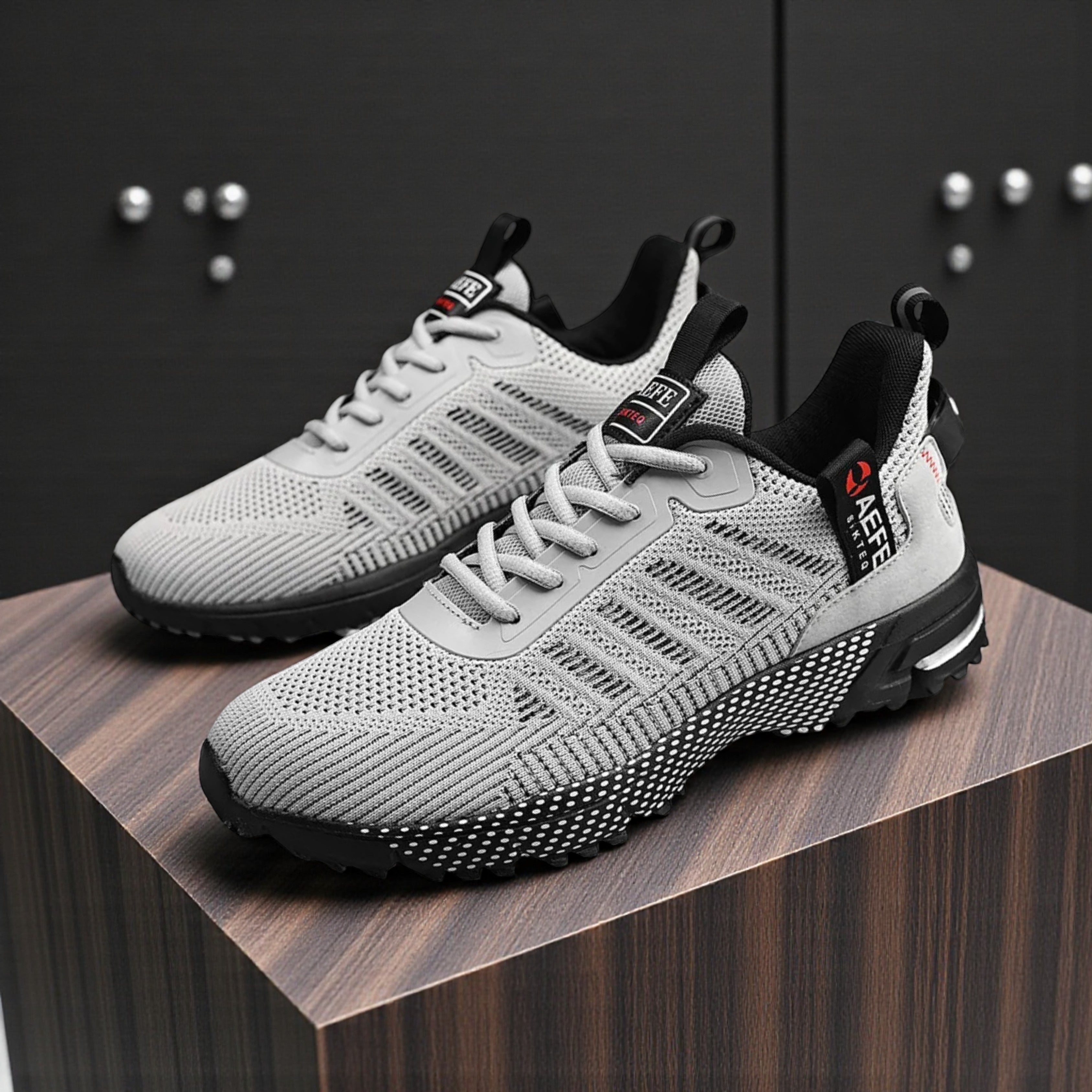 Lightweight Men’s Running Shoes