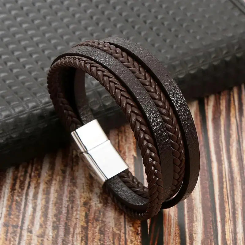 Classic woven leather bracelet