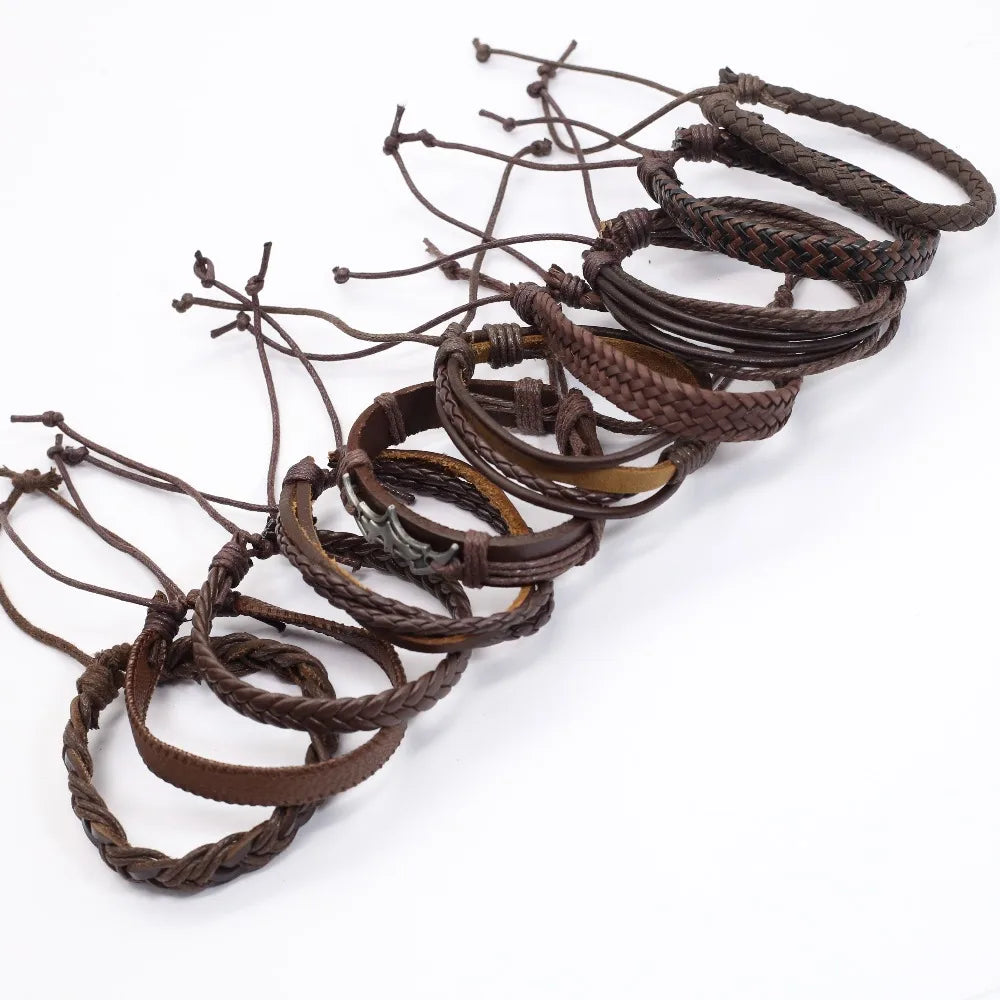 Set of 10 leather bracelets