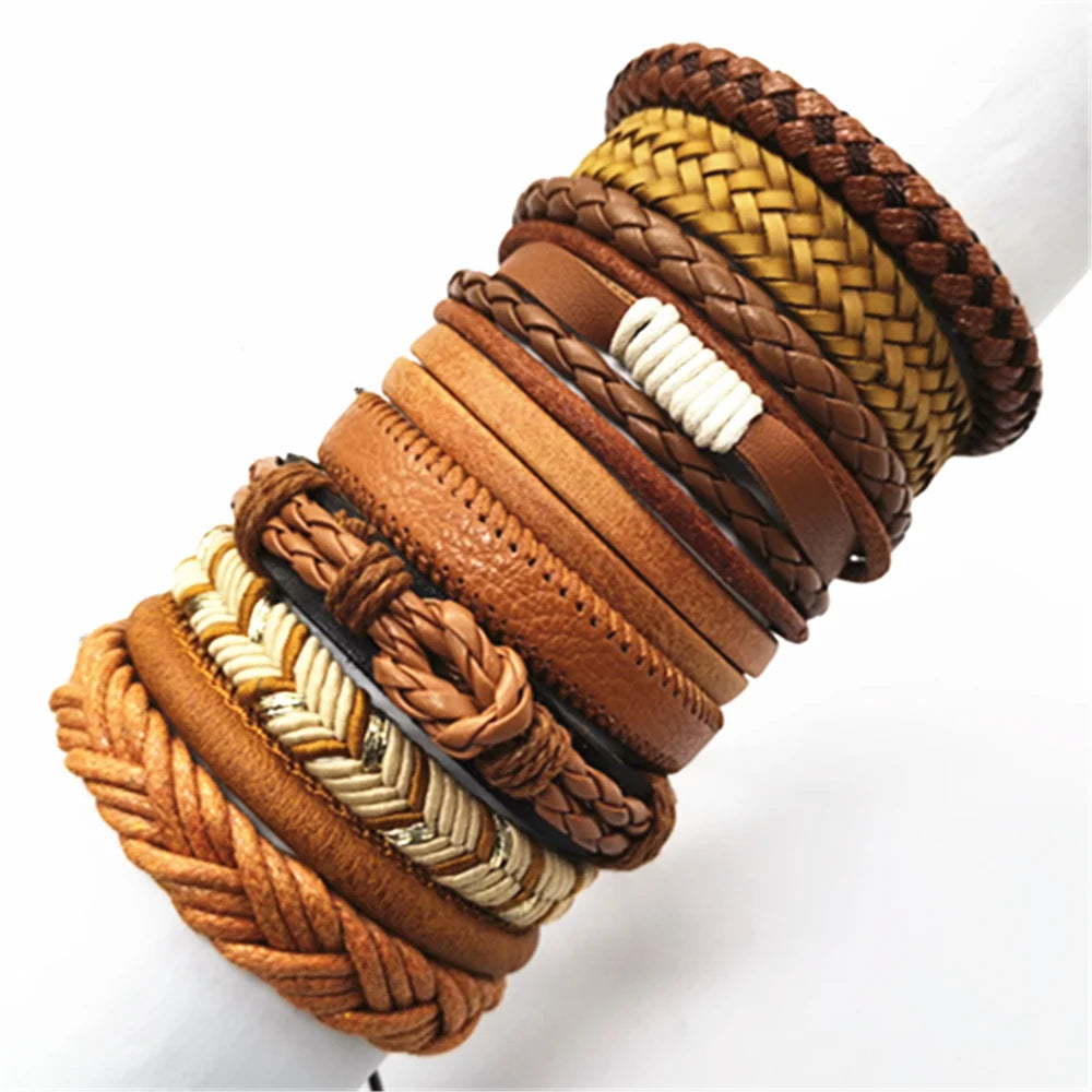 Set of 10 leather bracelets