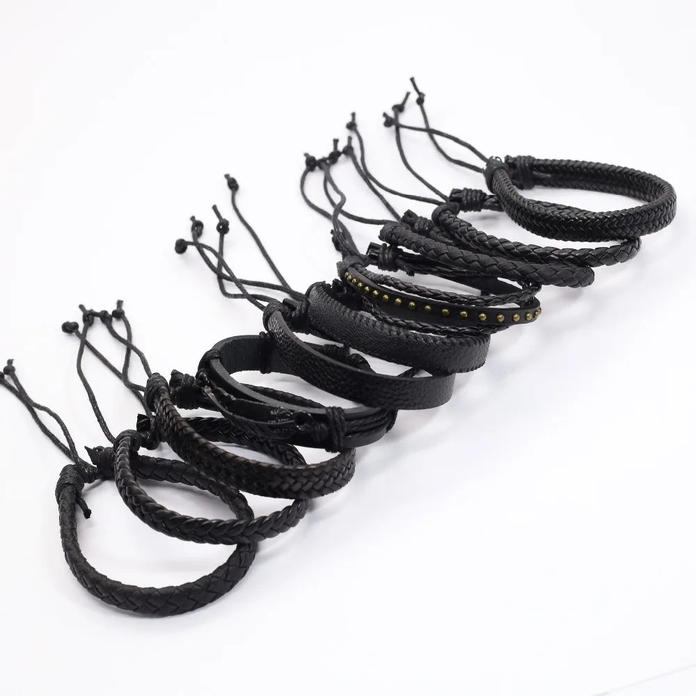 Set of 10 leather bracelets