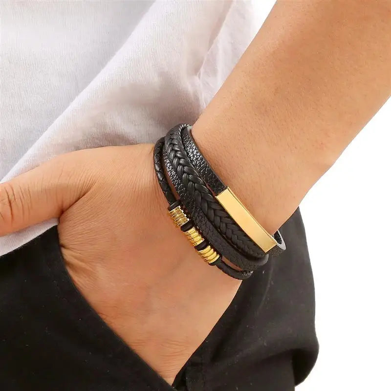 Classic woven leather bracelet