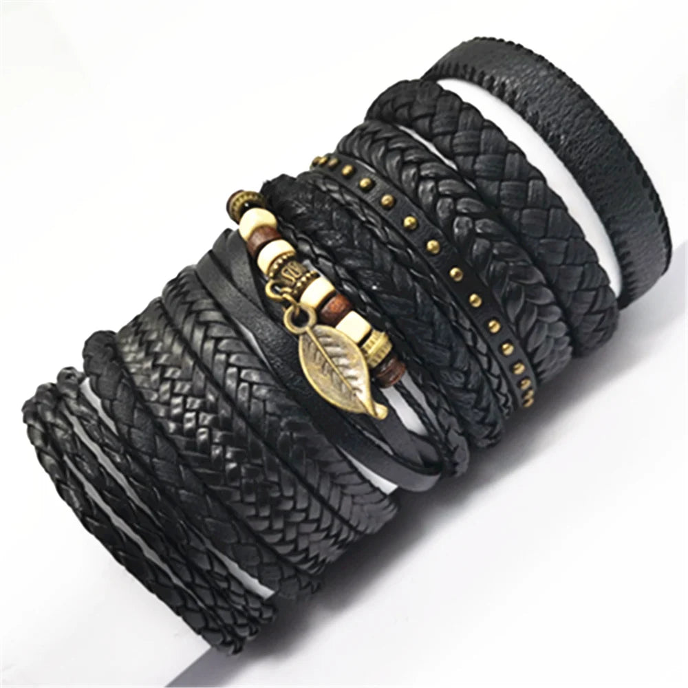Set of 10 leather bracelets