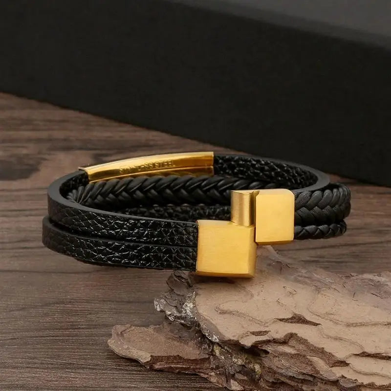 Classic woven leather bracelet