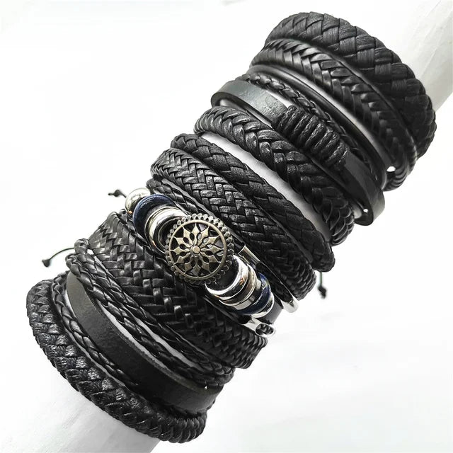 Set of 10 leather bracelets