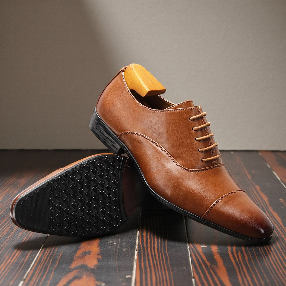 Elegant Men’s Oxford Shoes