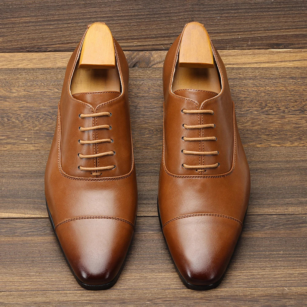 Elegant Men’s Oxford Shoes